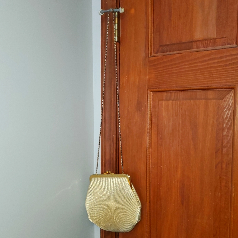 Vintage Gold Clutch Clamshell Purse
